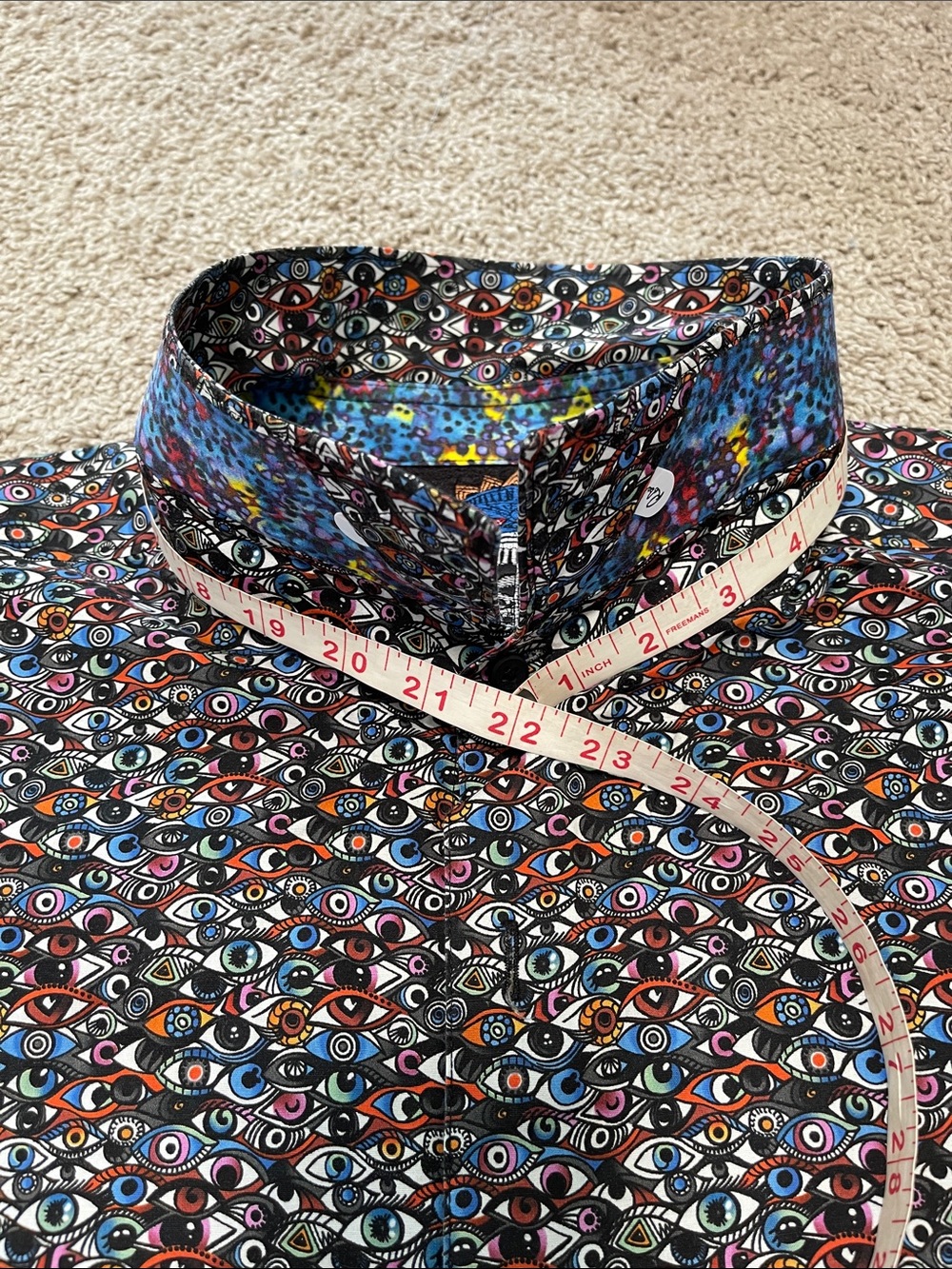 Robert Graham Eyecatching Short Sleeve Shirt - Picture 9 of 9